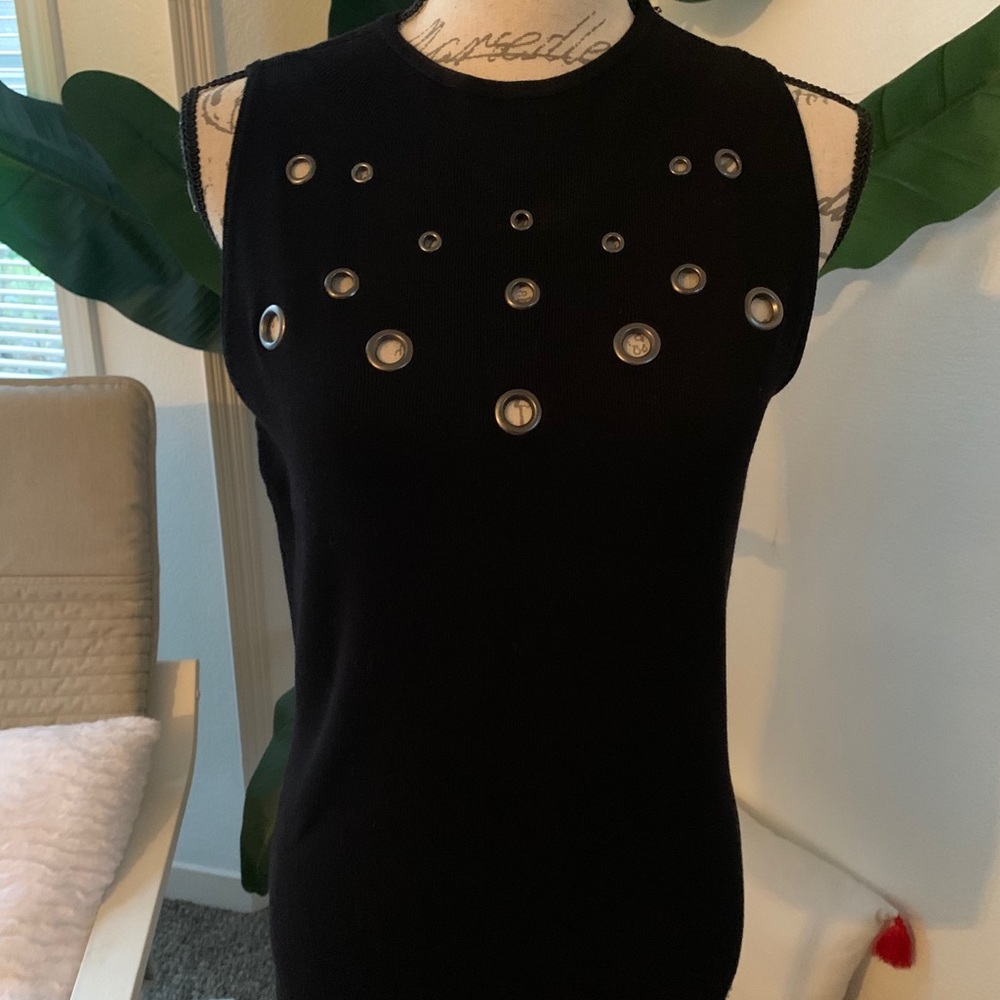INC top